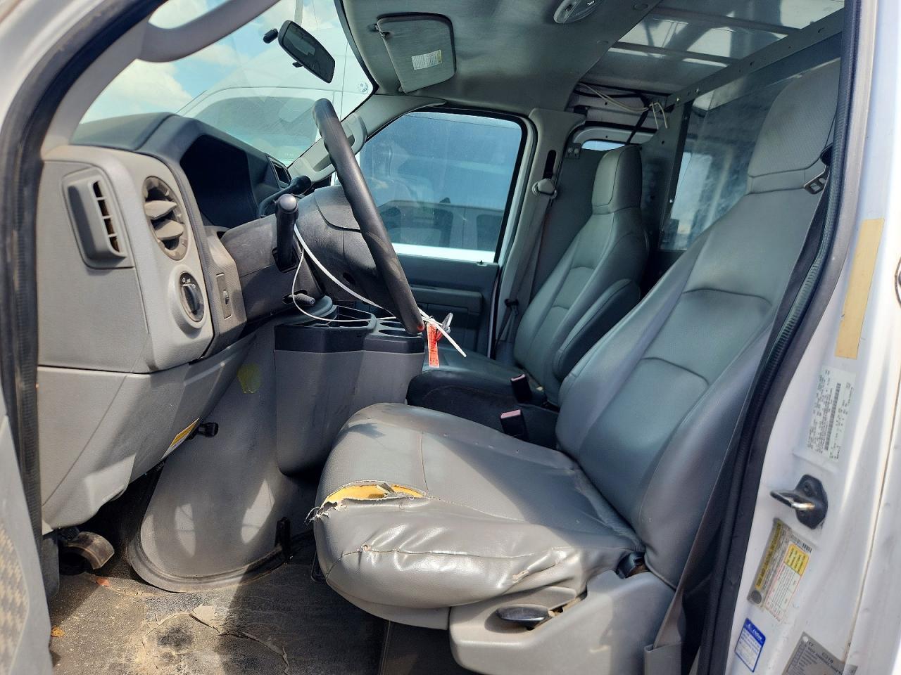 2011 Ford E250 E250 - Фото 7