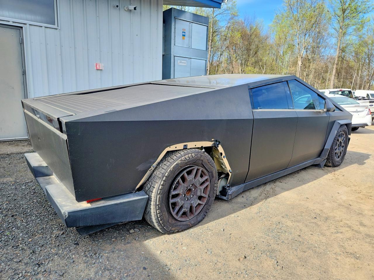 2024 Tesla Cybertruck - Фото 3