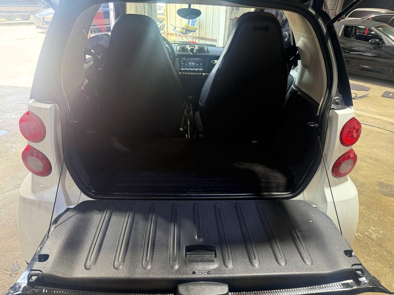 2012 Smart Fortwo Pure - Image 6