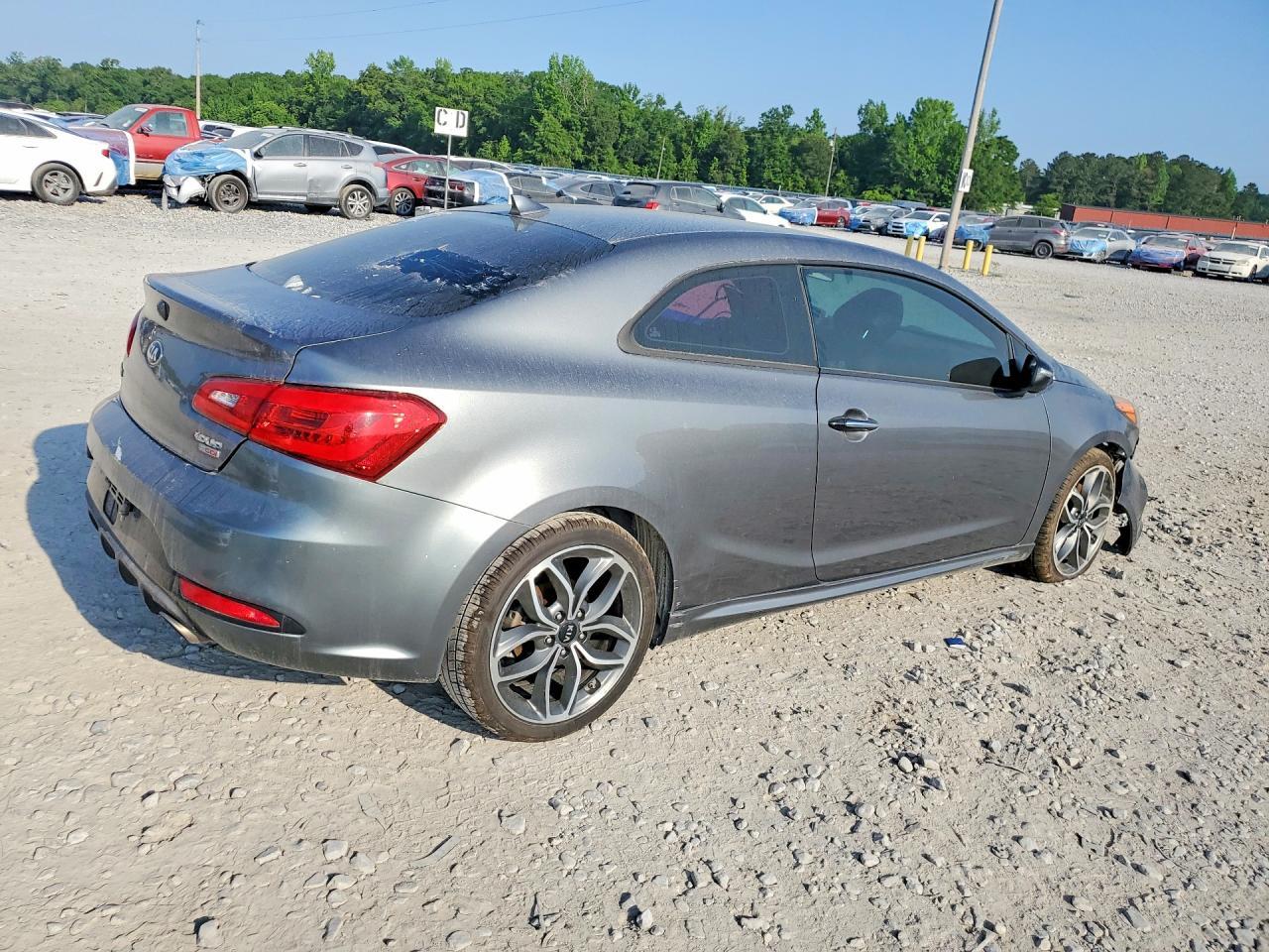 2016 Kia Forte Sx - Image 3