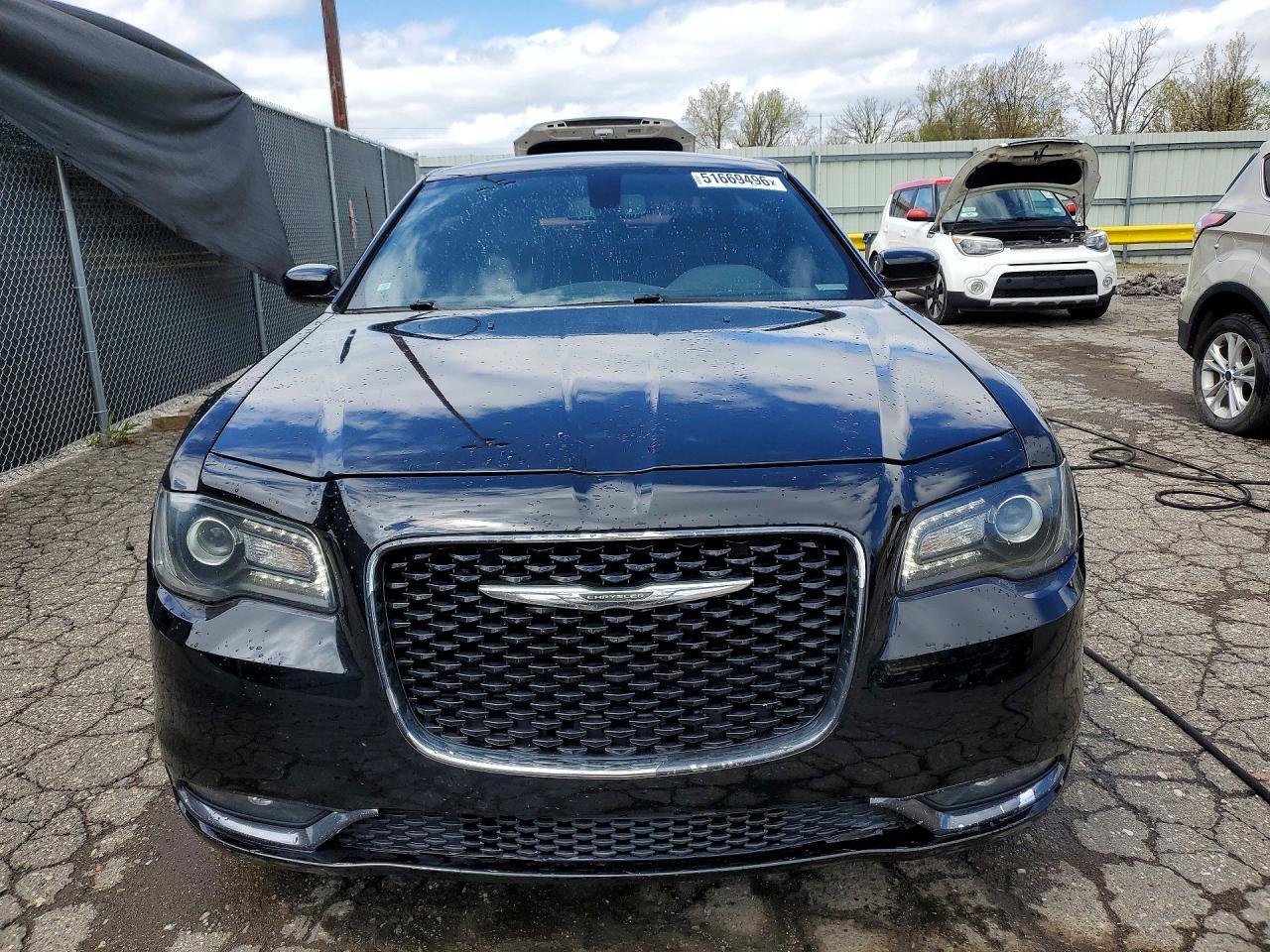 2020 Chrysler 300 S - Image 5