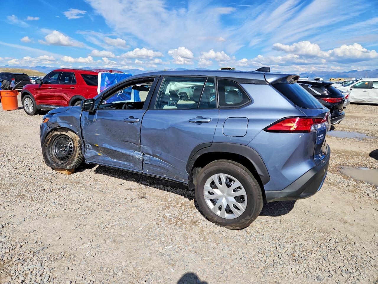 2025 Toyota Corolla Cross L - Фото 2