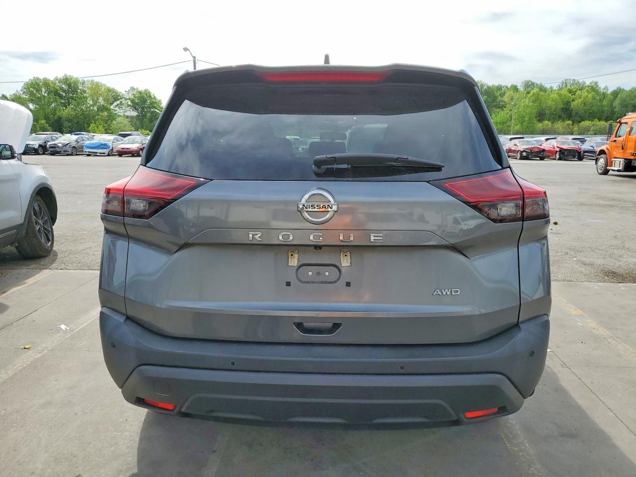 2021 Nissan Rogue - Image 6
