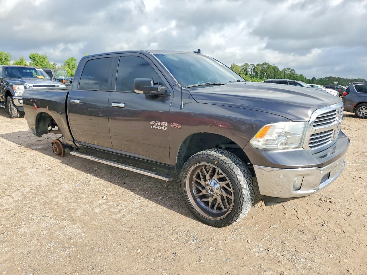 2016 Ram 1500 Slt - Image 4