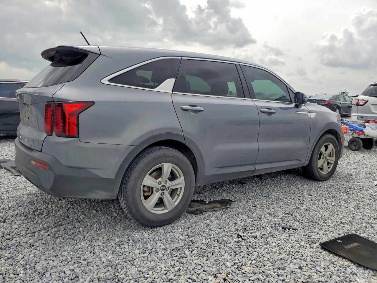 2021 Kia Sorento Lx - Фото 3