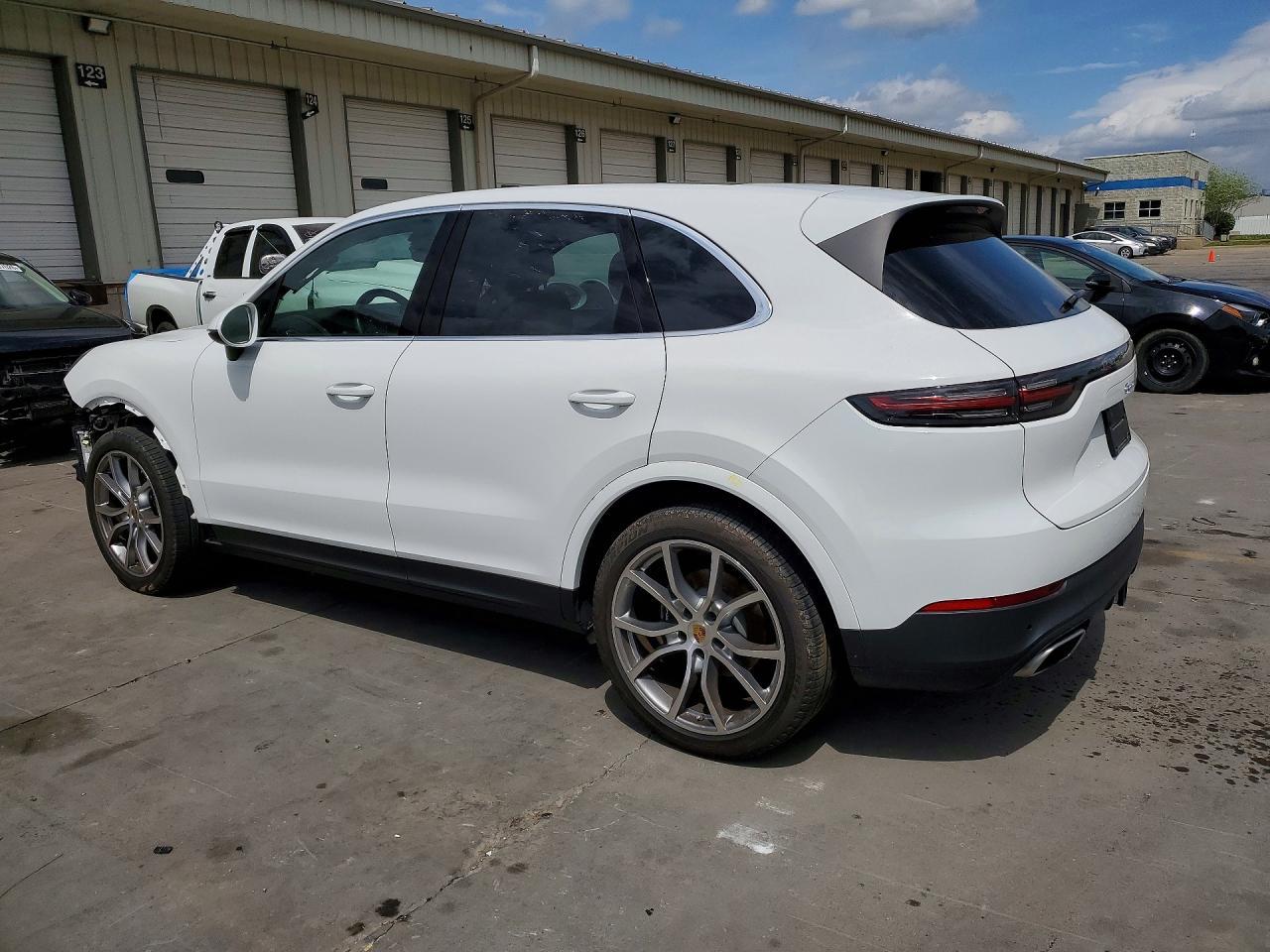 2023 Porsche Cayenne Base - Фото 2