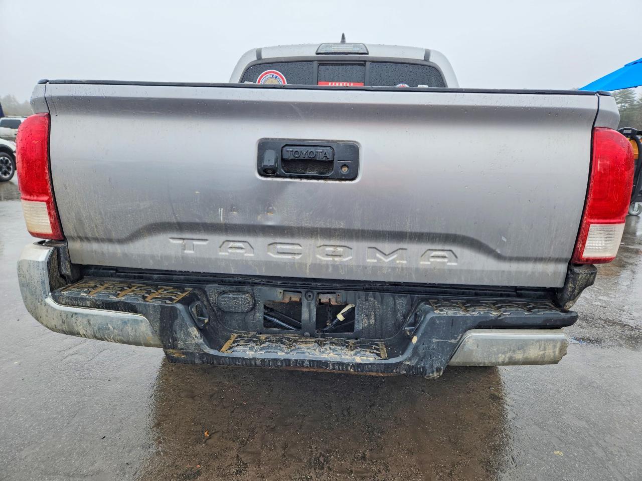 2017 Toyota Tacoma Sr5 - Image 6