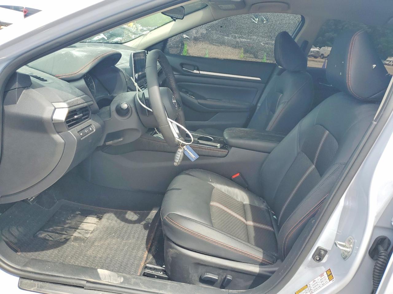 2025 Nissan Altima Sr - Фото 7