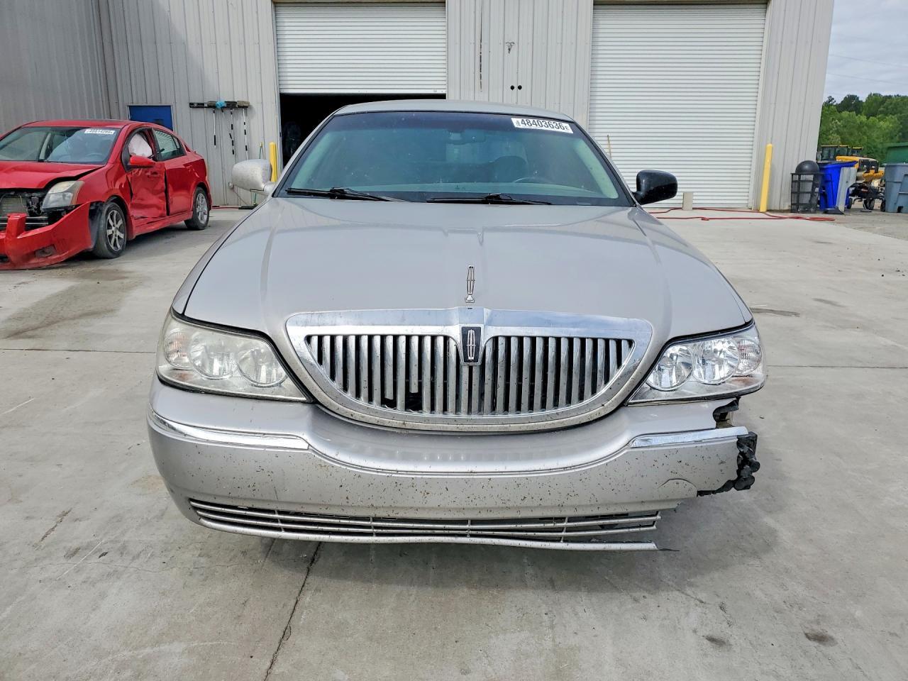 2007 Lincoln Town Car Signature - Фото 5