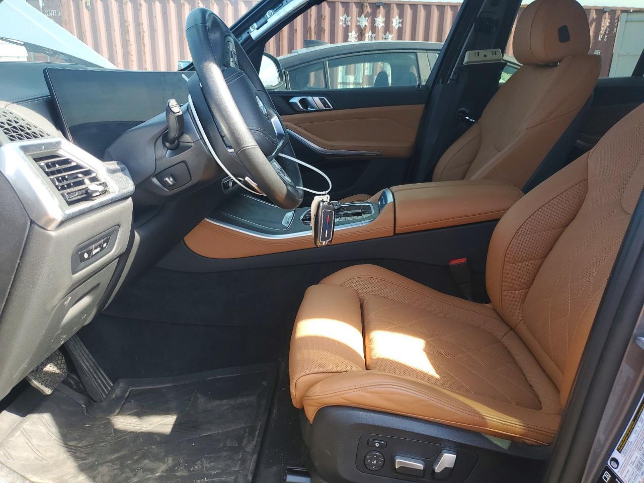 2025 BMW X5 xDrive40I - Фото 7