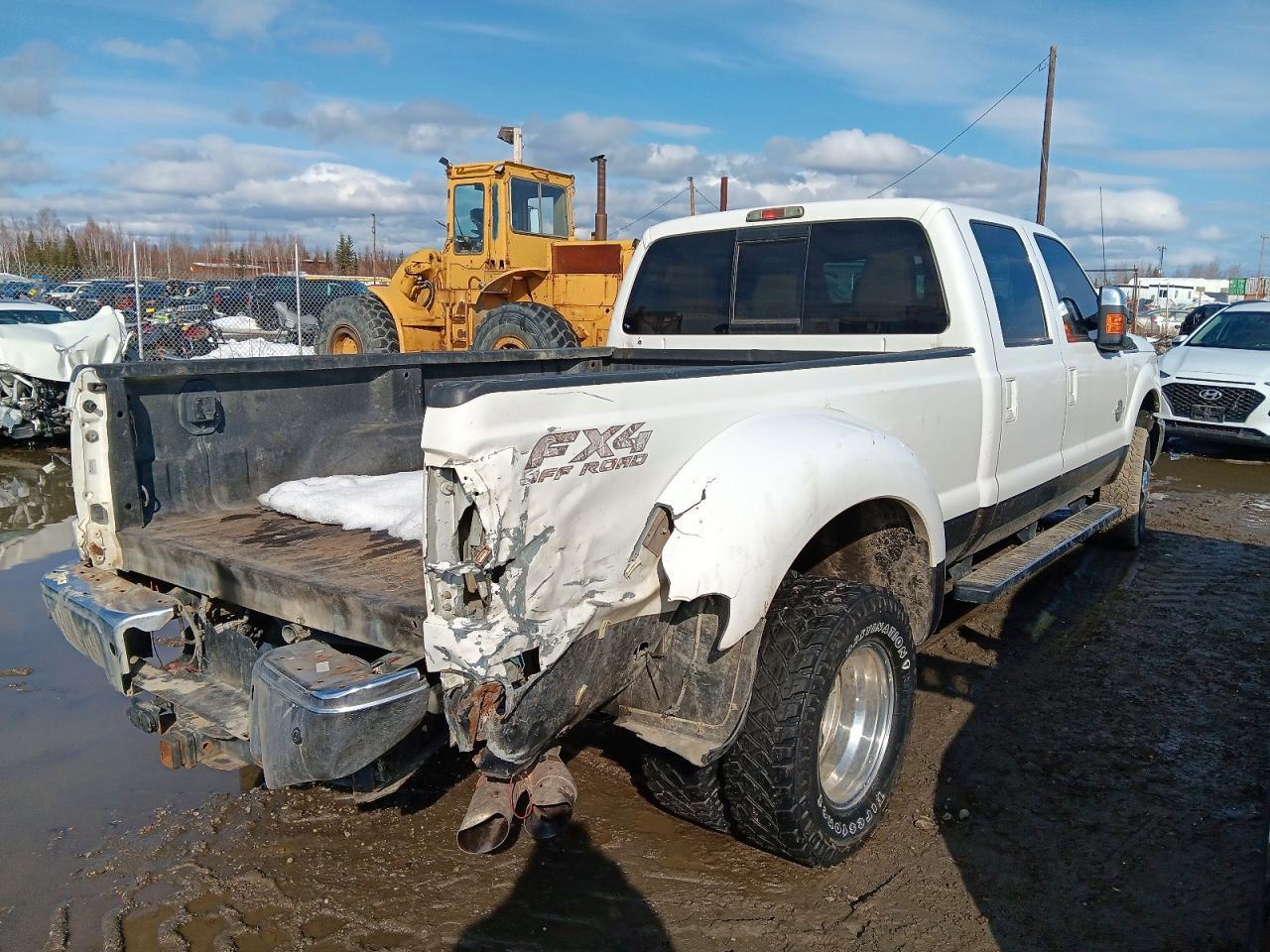 2015 Ford F350 Super Duty - Image 3
