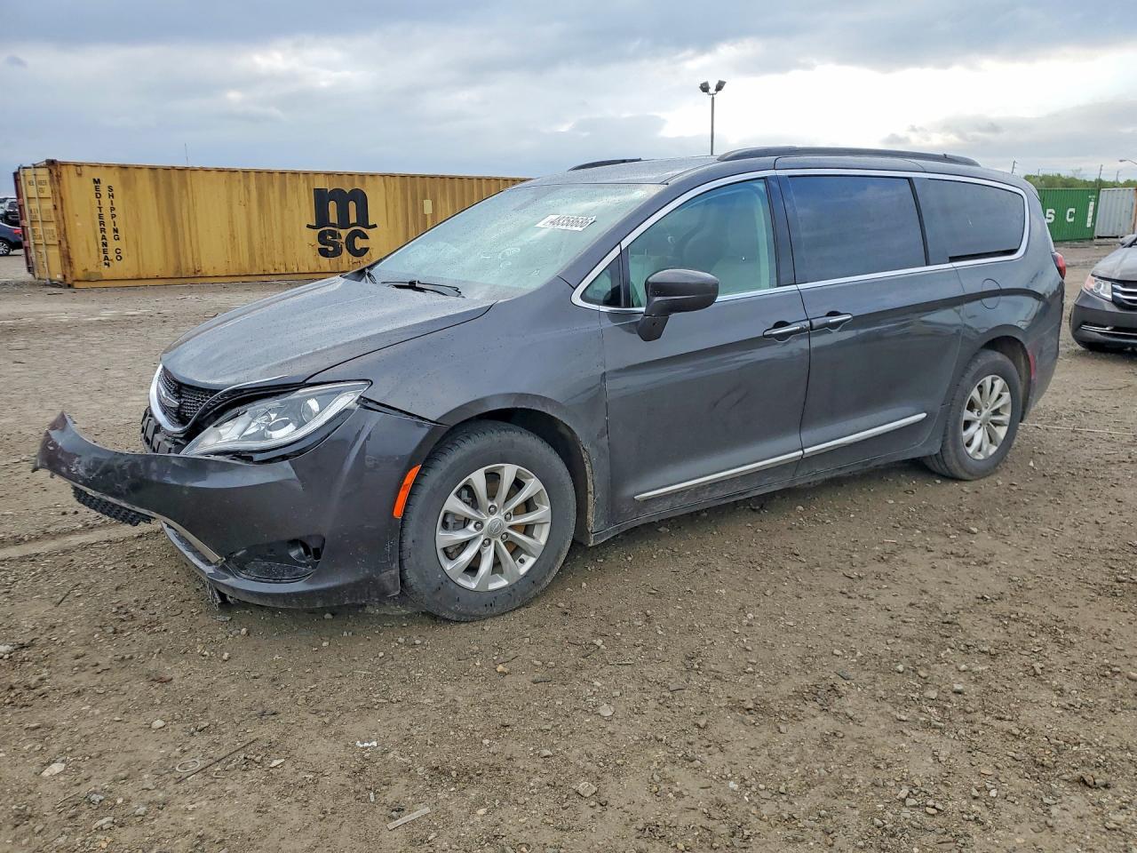 2017 Chrysler Pacifica Touring L