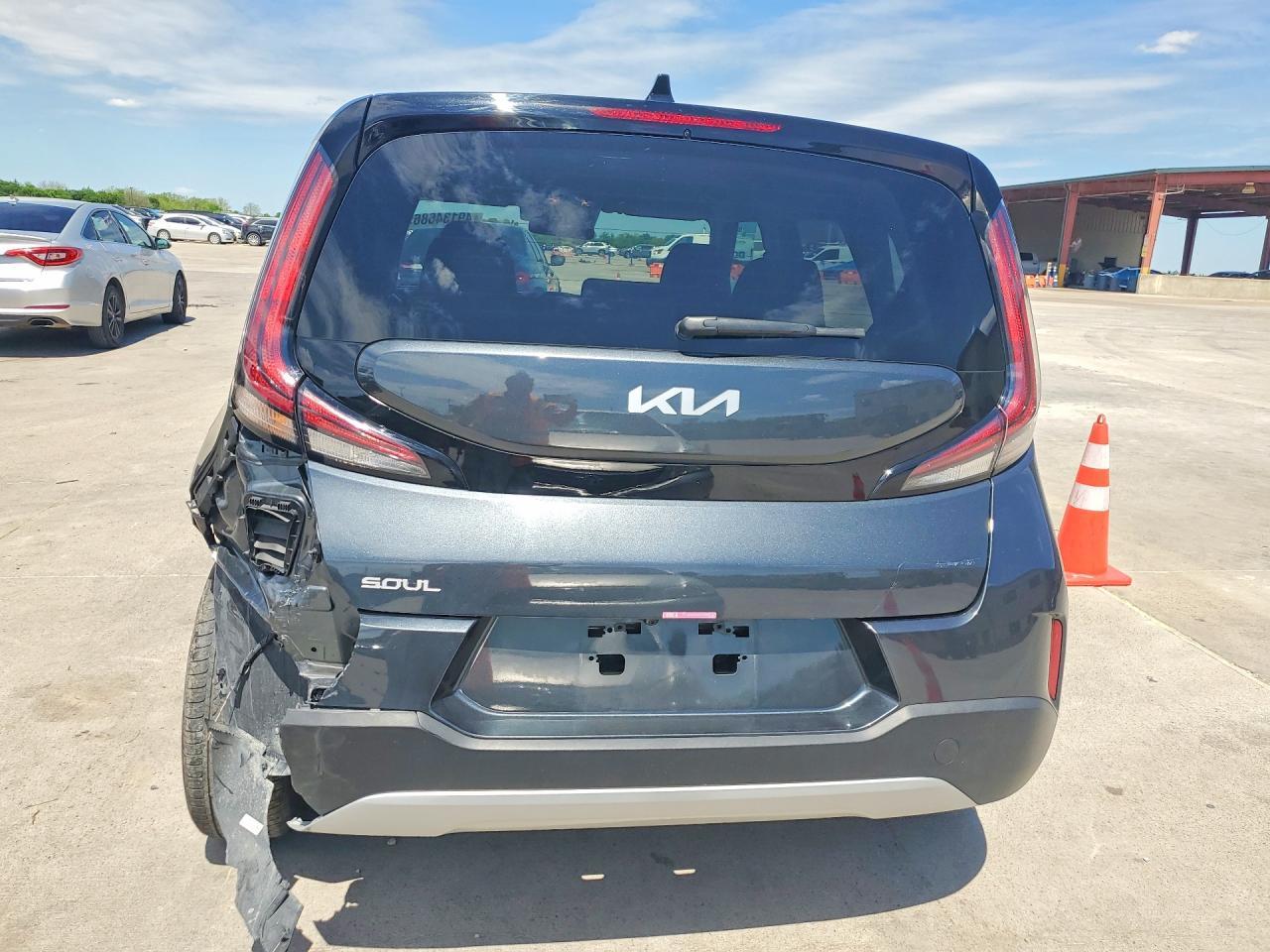 2025 Kia Soul Lx - Фото 6