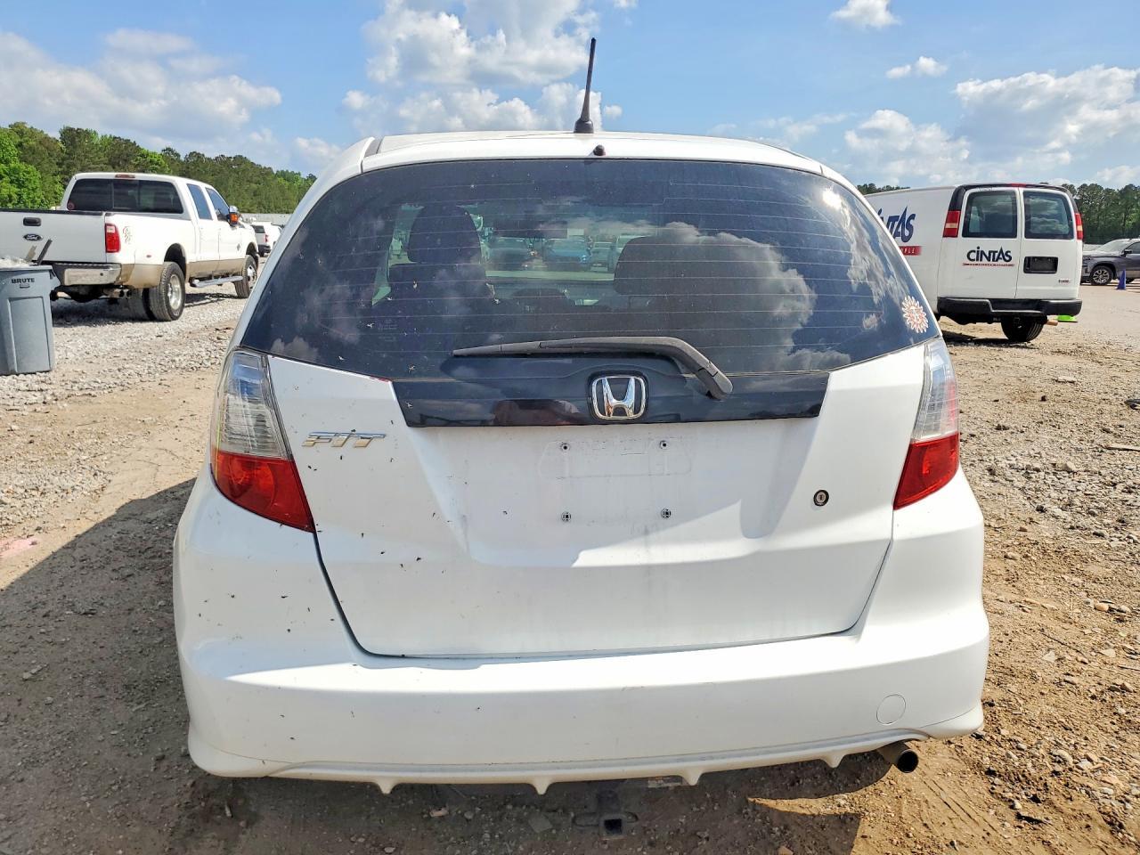2011 Honda Fit - Фото 6