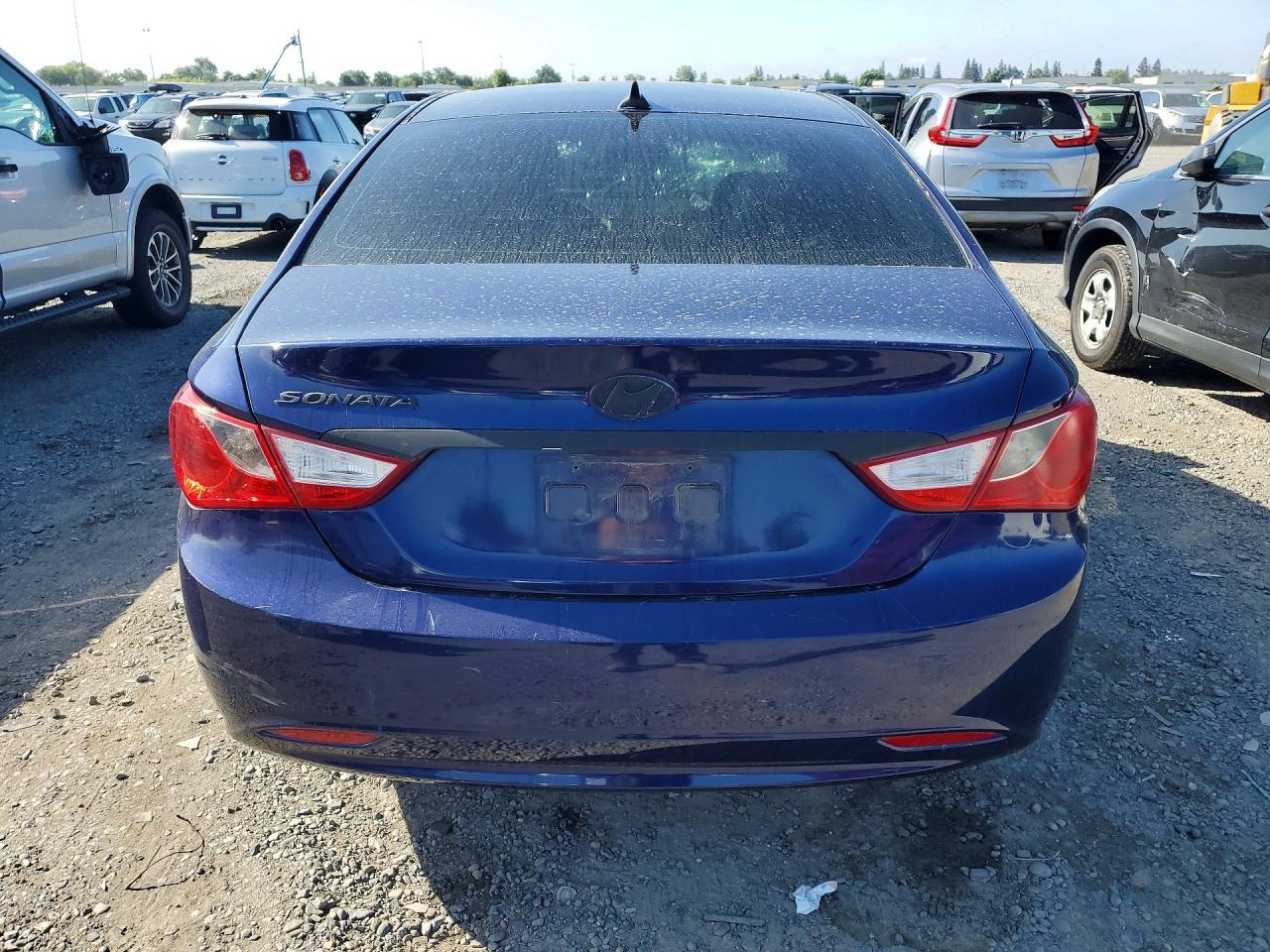 2013 Hyundai Sonata Gls - Image 6