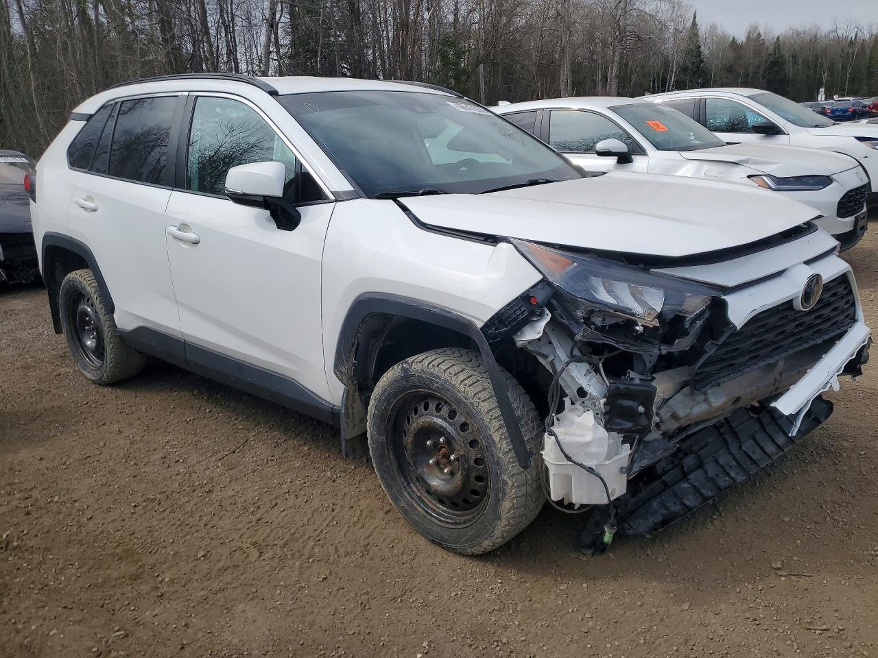 2020 Toyota Rav4 Le - Image 4
