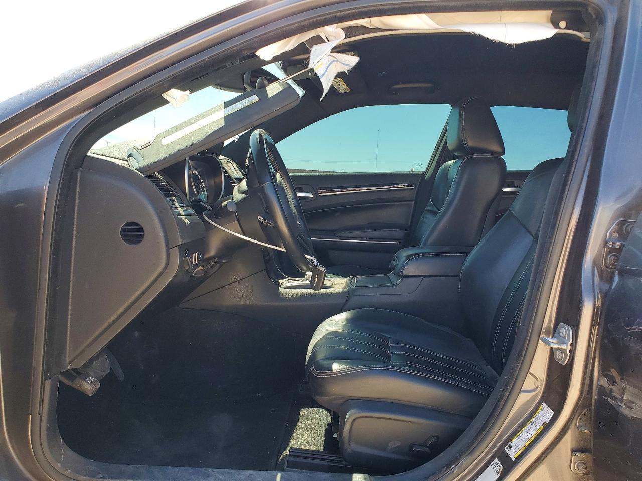 2021 Chrysler 300 S - Фото 7