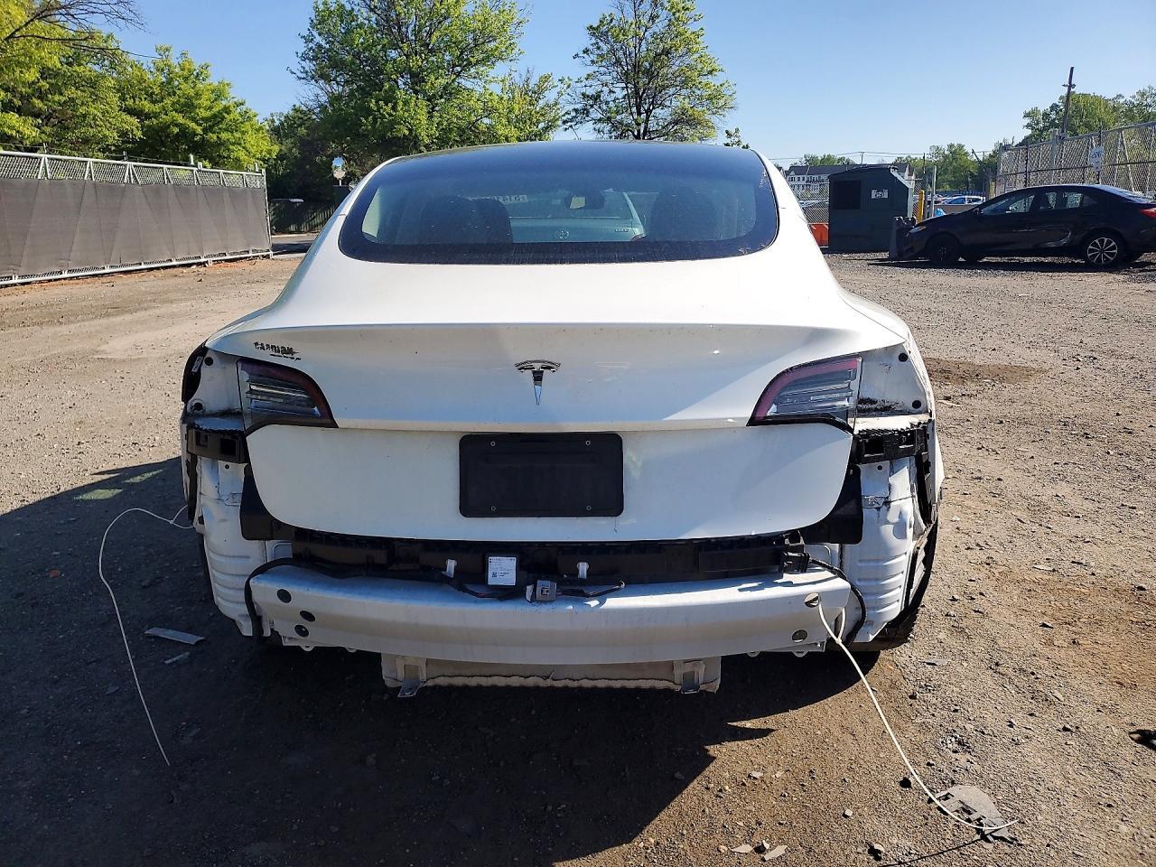 2023 Tesla Model 3 - Фото 6