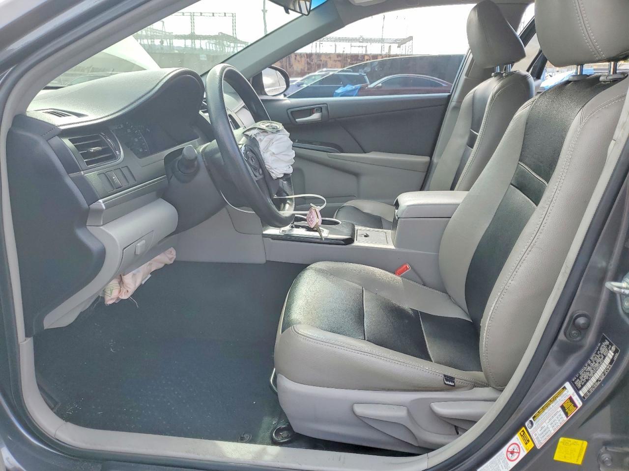 2013 Toyota Camry Le - Image 7