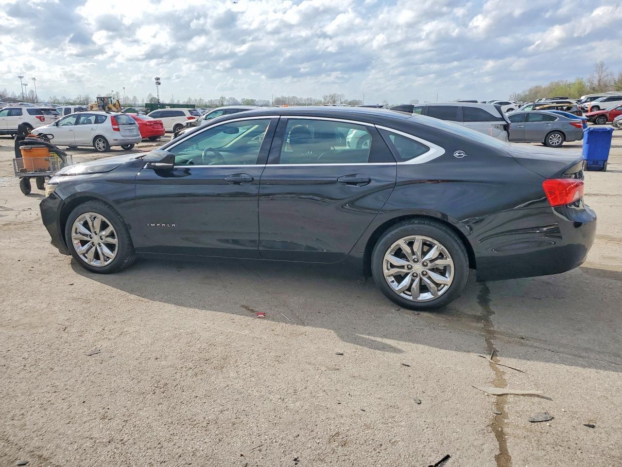 2017 Chevrolet Impala Lt - Фото 2