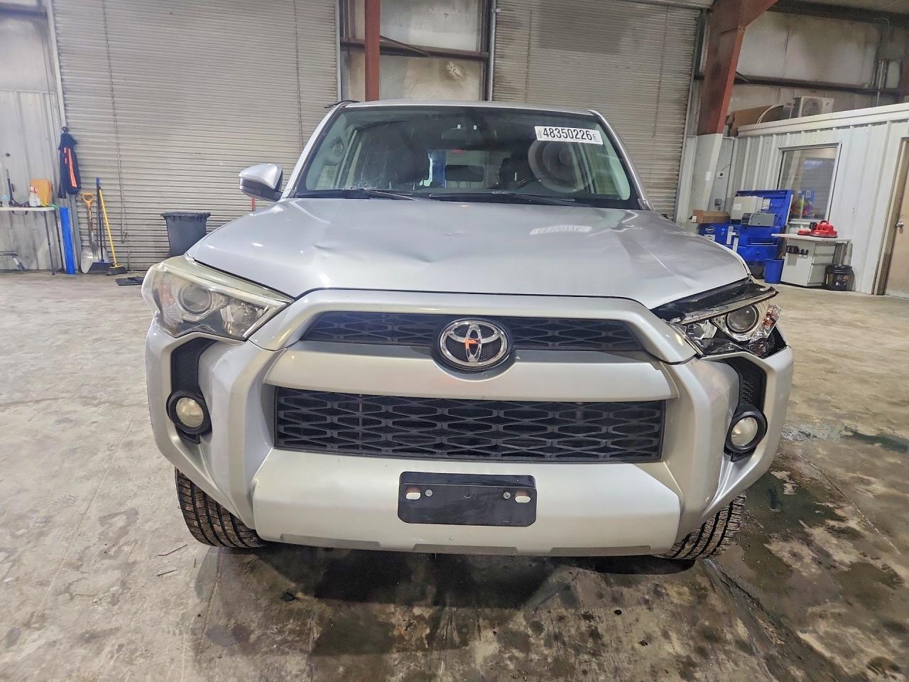 2014 Toyota 4Runner Sr5 - Image 5