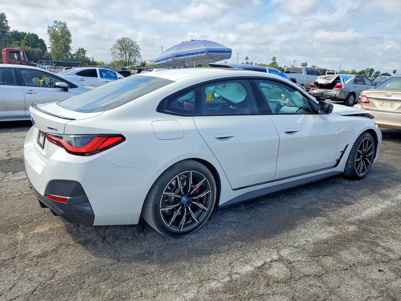 2024 BMW I4 xDrive 40 - Фото 3