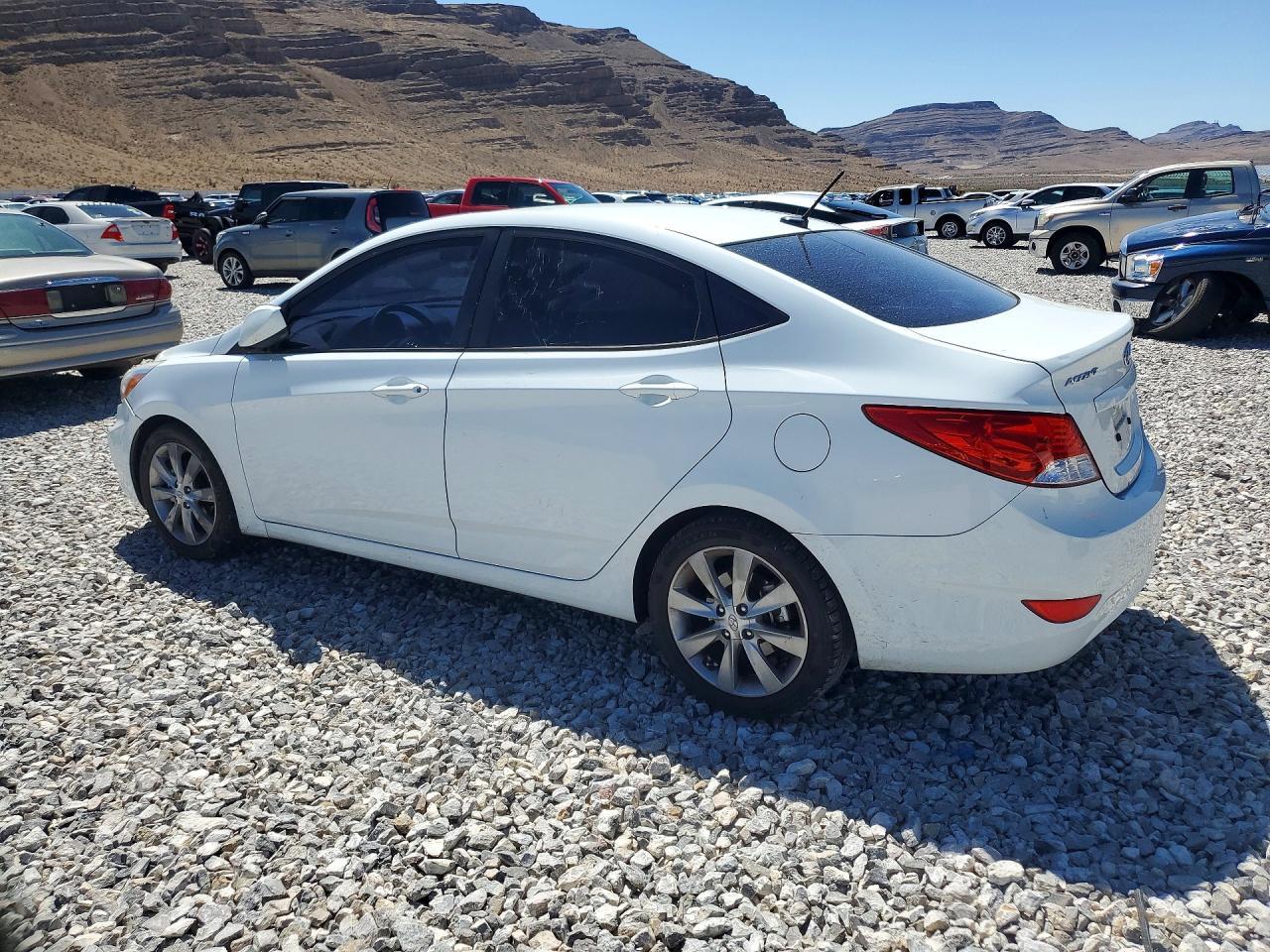 2014 Hyundai Accent Gls - Фото 2