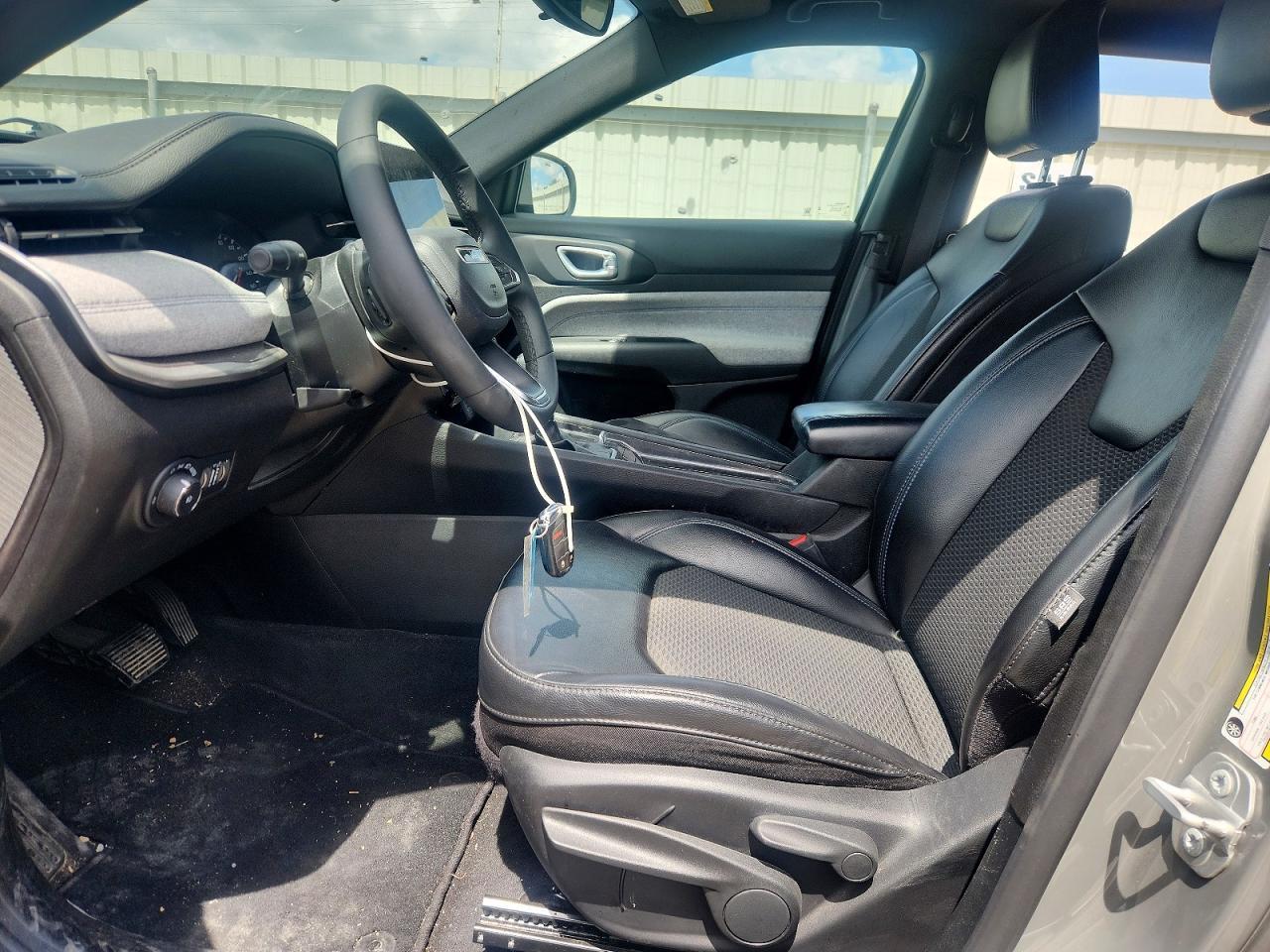 2023 Jeep Compass Latitude - Фото 7