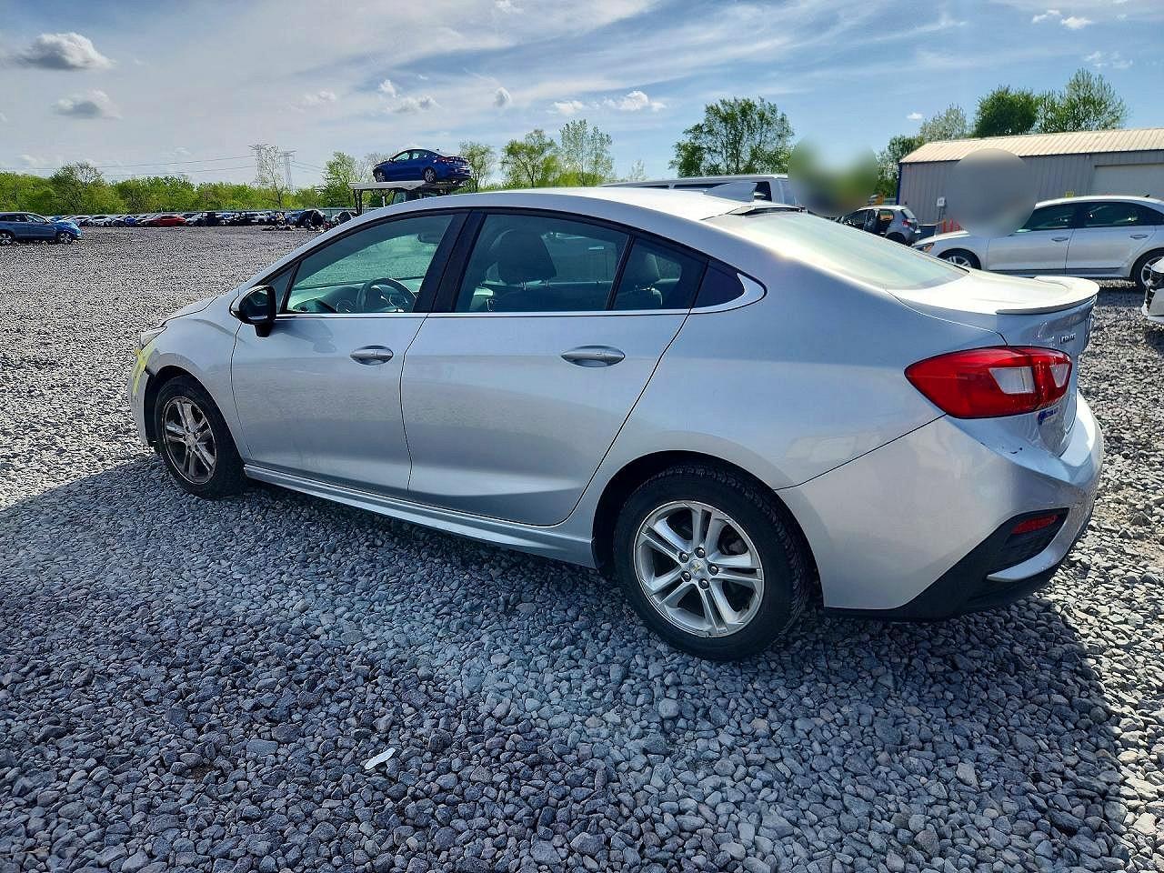 2018 Chevrolet Cruze Lt - Фото 2