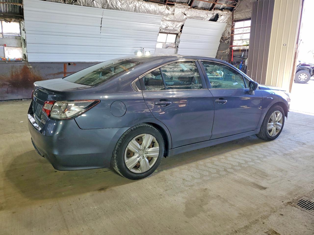 2015 Subaru Legacy 2.5I - Фото 3