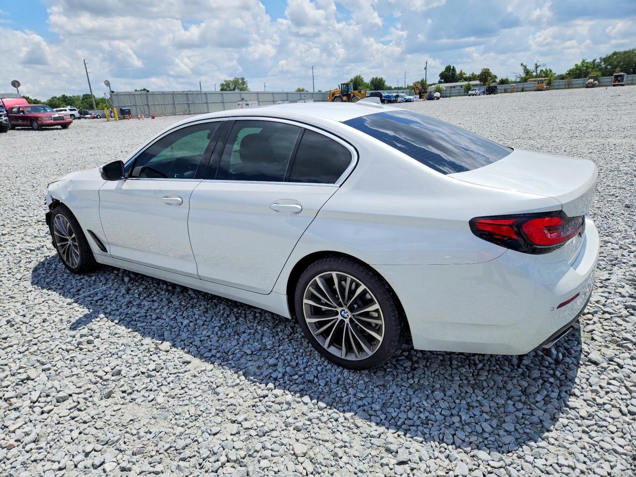 2022 BMW 530 I - Фото 2