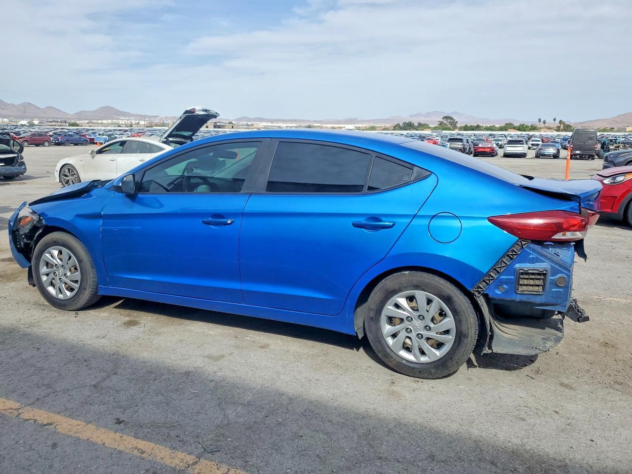 2018 Hyundai Elantra Se - Фото 2