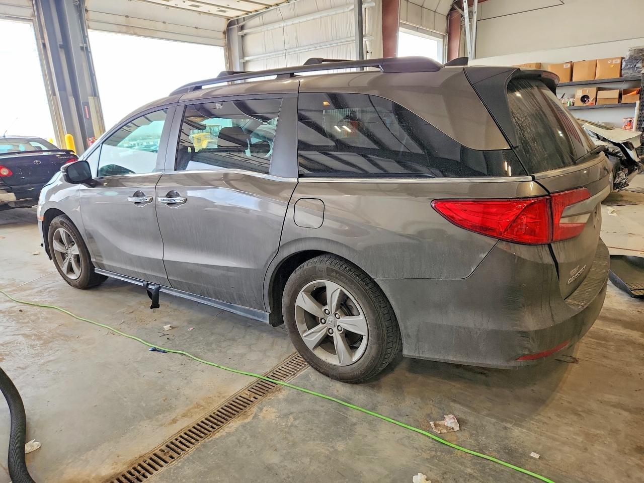 2020 Honda Odyssey Exl - Фото 2