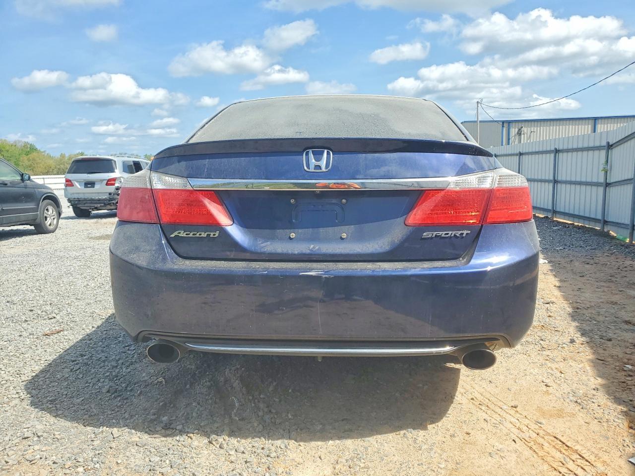 2014 Honda Accord Sport - Image 6