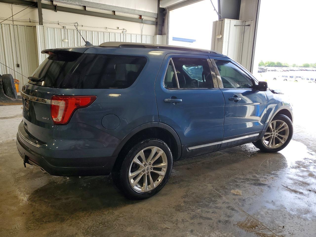 2018 Ford Explorer Xlt - Image 3