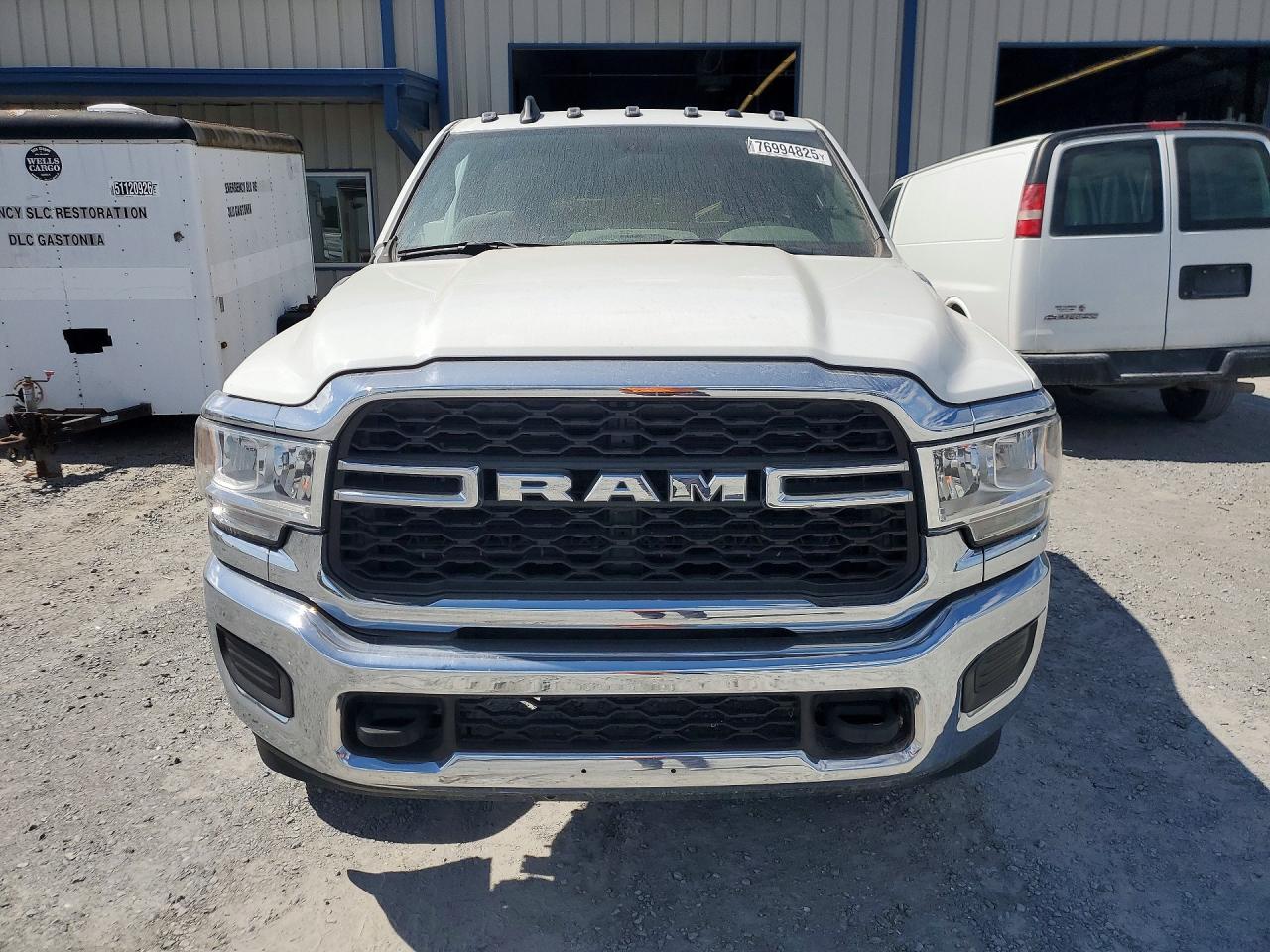 2022 Ram 3500 - Фото 5