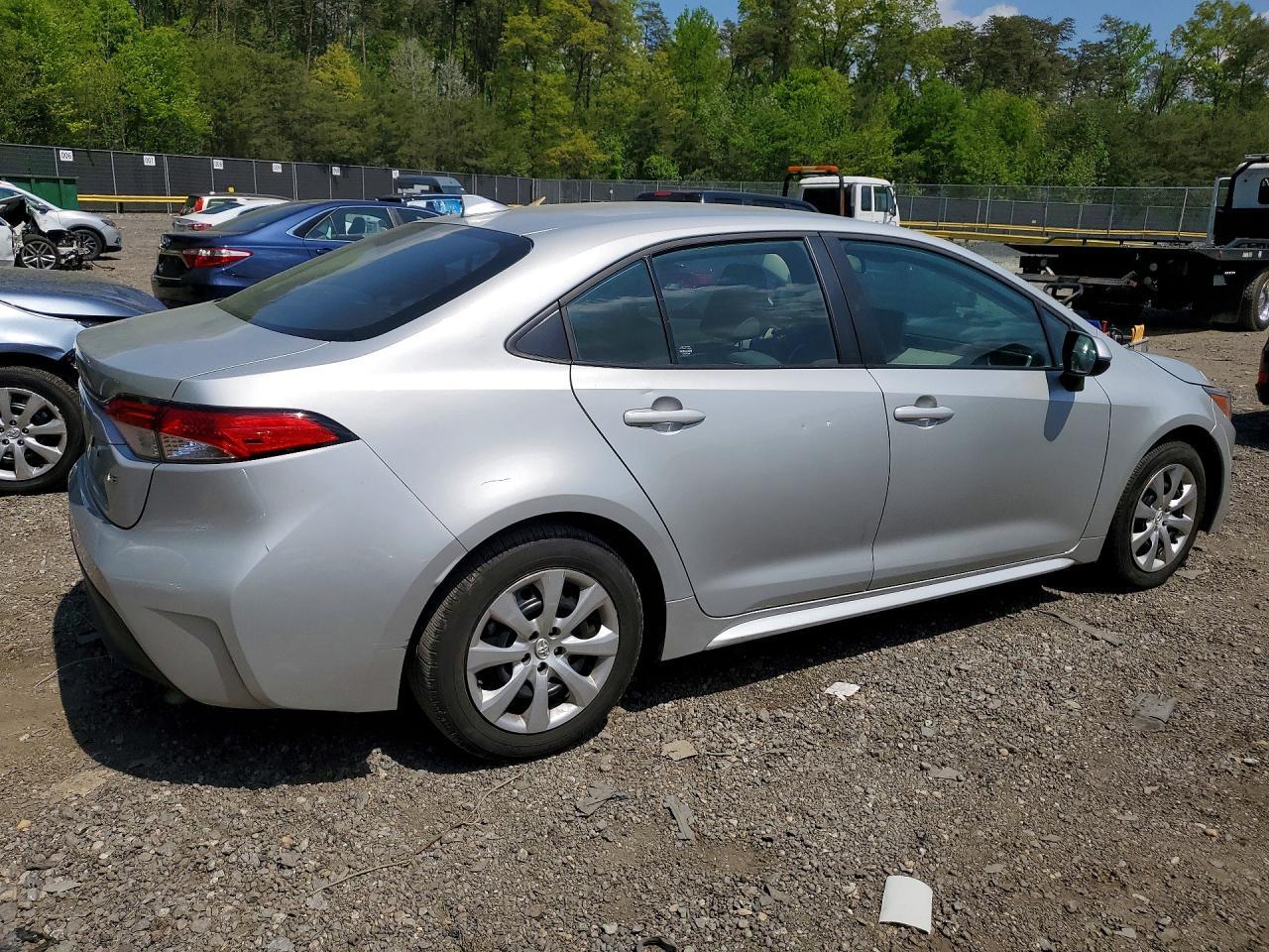 2025 Toyota Corolla Le - Фото 3