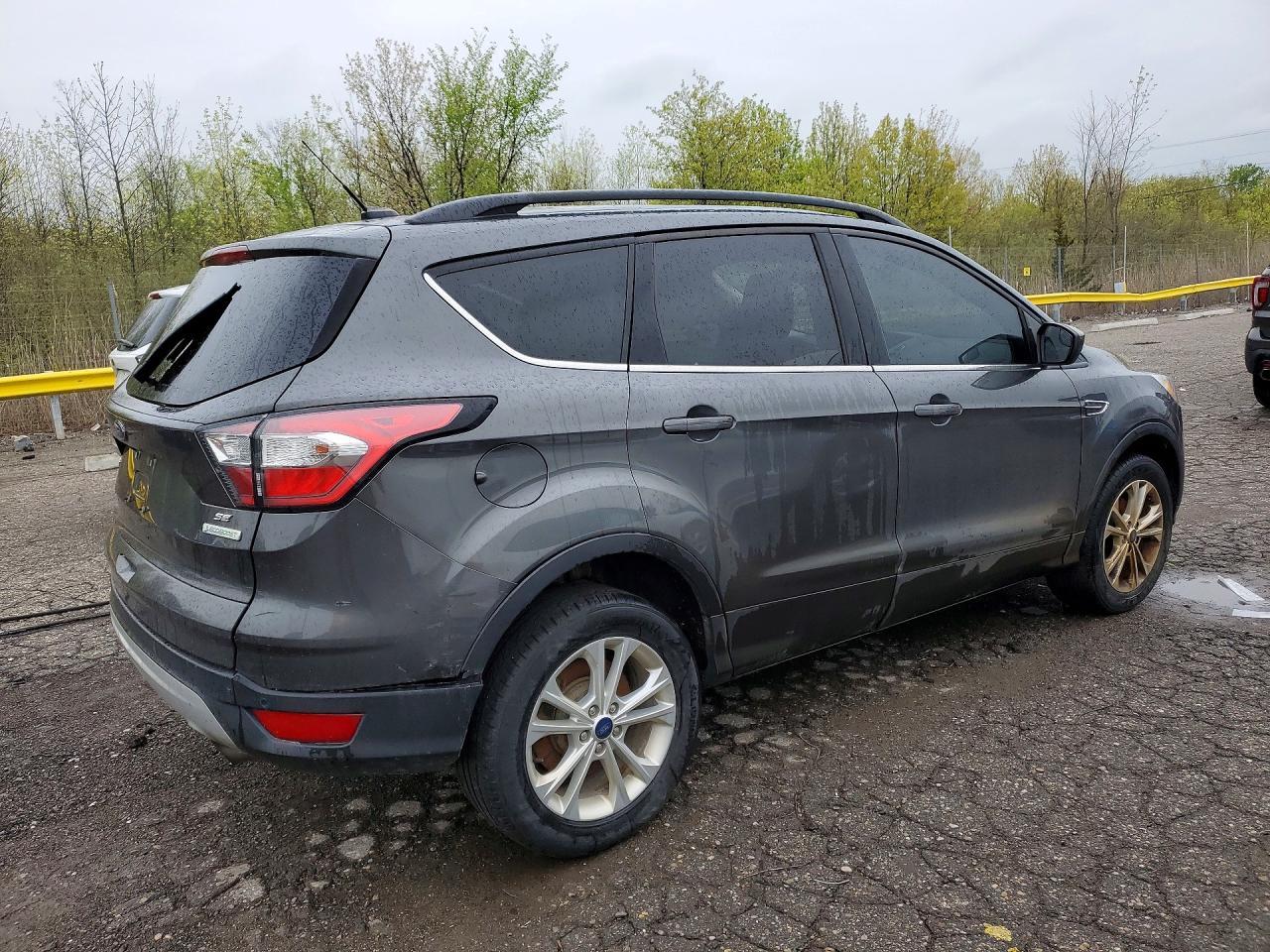 2018 Ford Escape Se - Фото 3