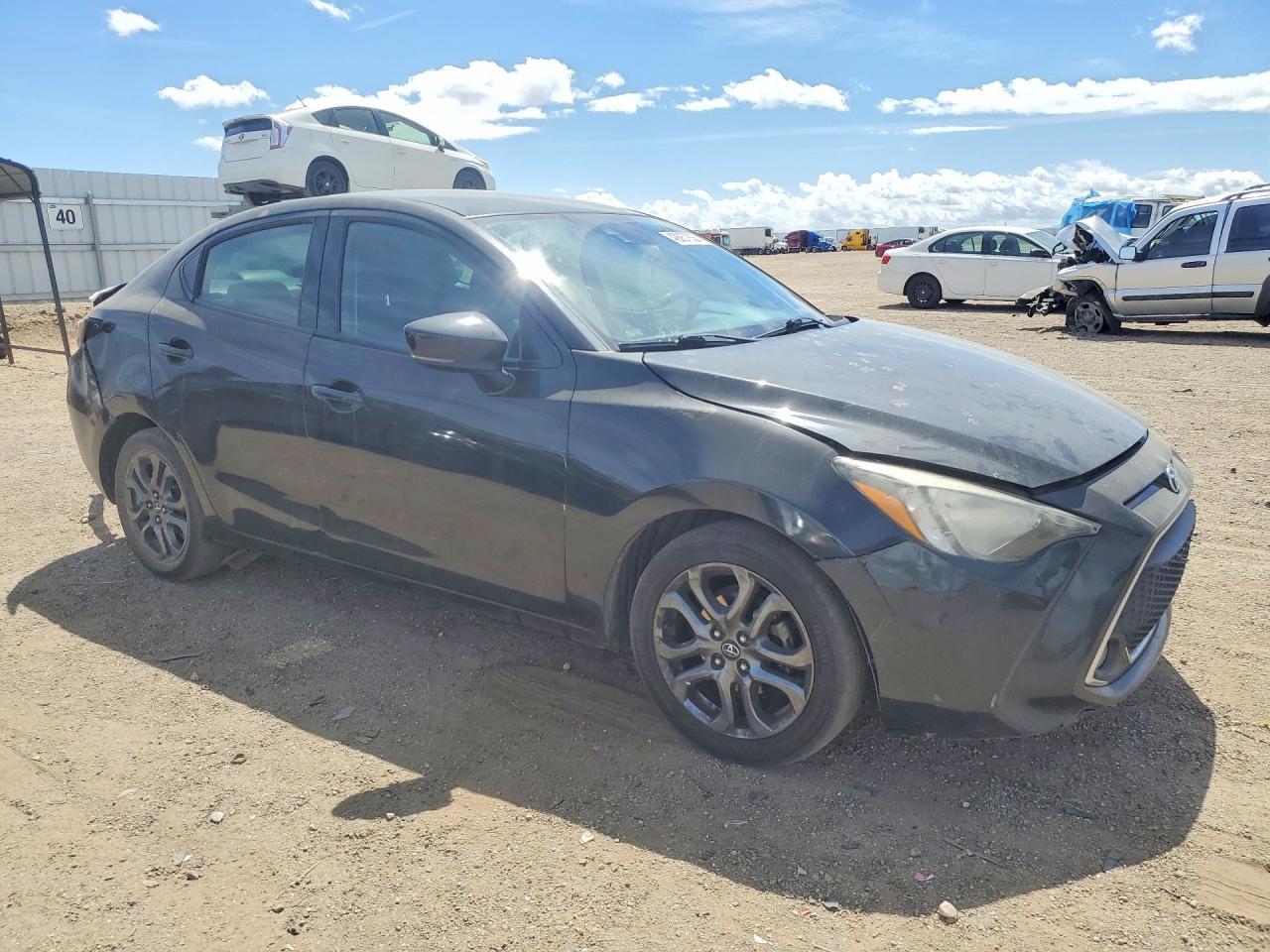 2019 Toyota Yaris Le - Фото 4