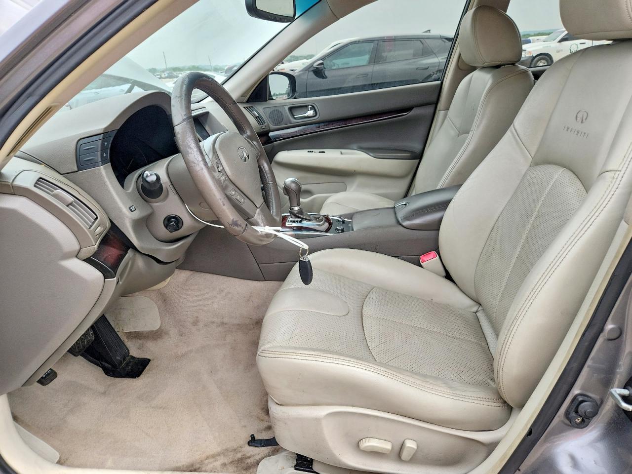 2011 Infiniti G37 Base - Image 7