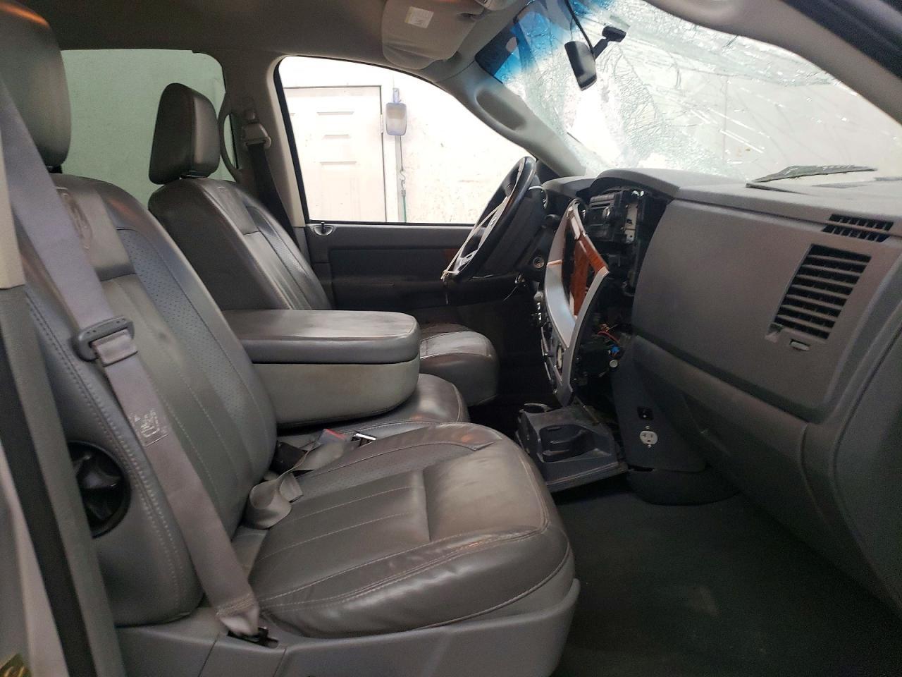 2007 Dodge Ram 1500 St - Image 7