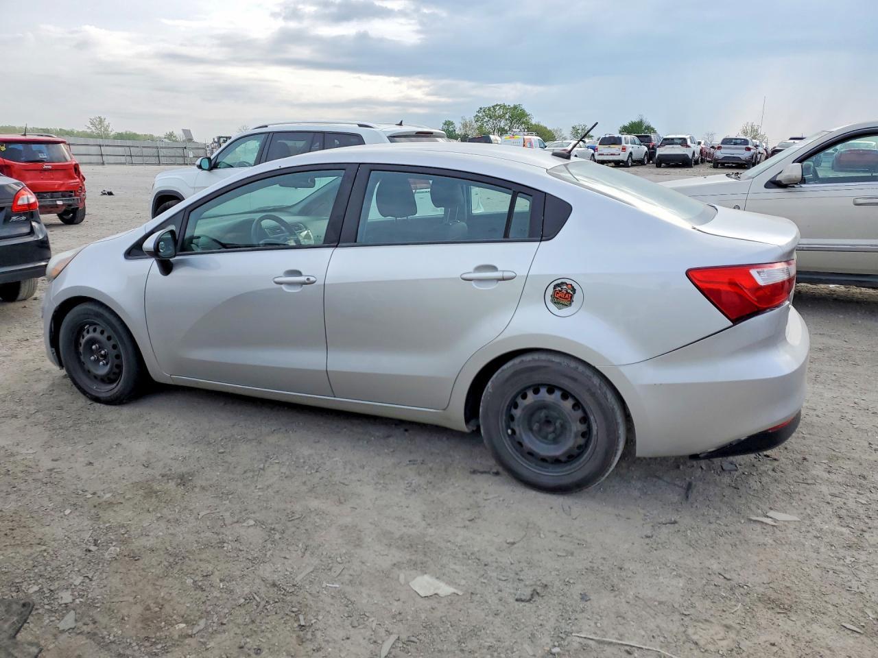 2016 Kia Rio Lx - Фото 2
