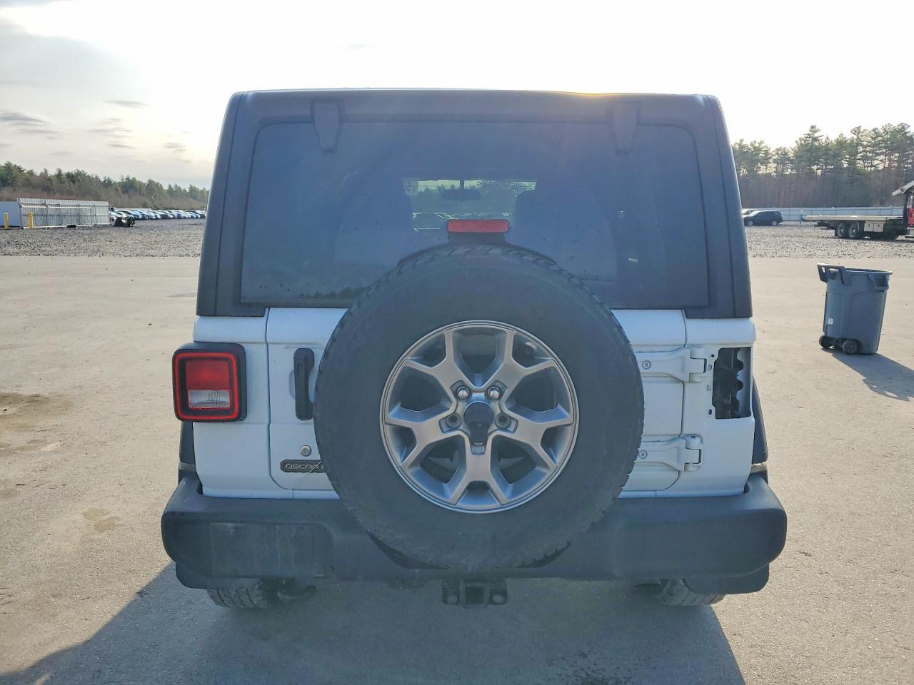 2020 Jeep Wrangler Unlimited Sport - Фото 6