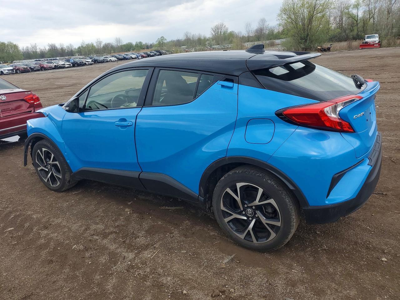 2019 Toyota C-Hr Xle - Image 2