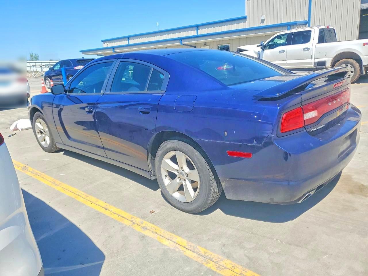 2014 Dodge Charger Se - Фото 2