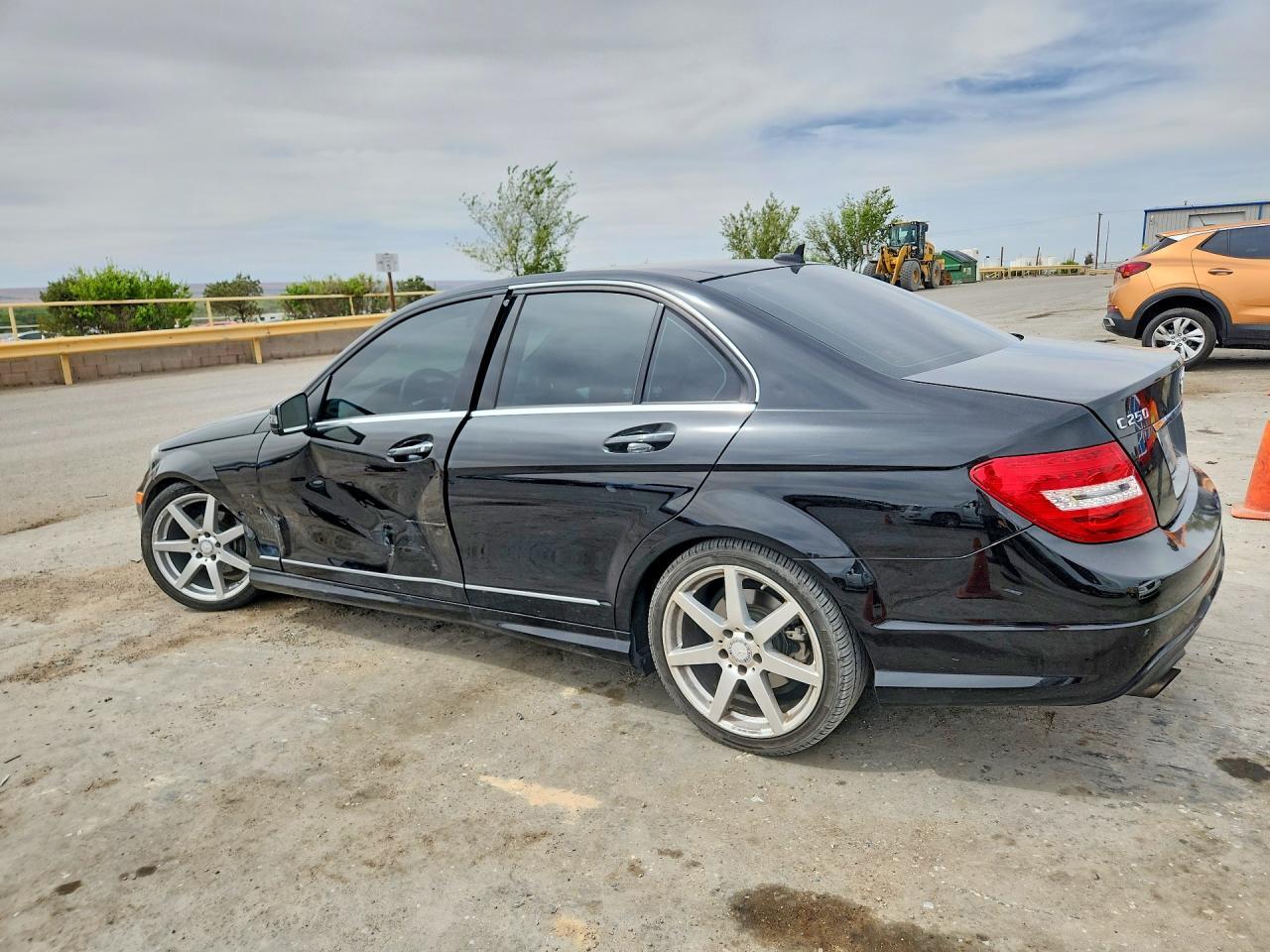 2014 Mercedes-Benz C 250 - Image 2