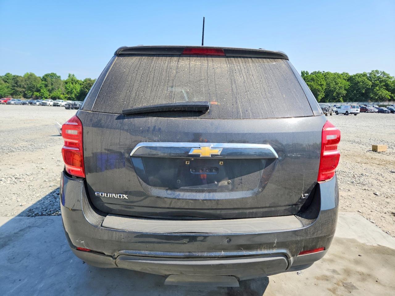 2017 Chevrolet Equinox Lt - Image 6