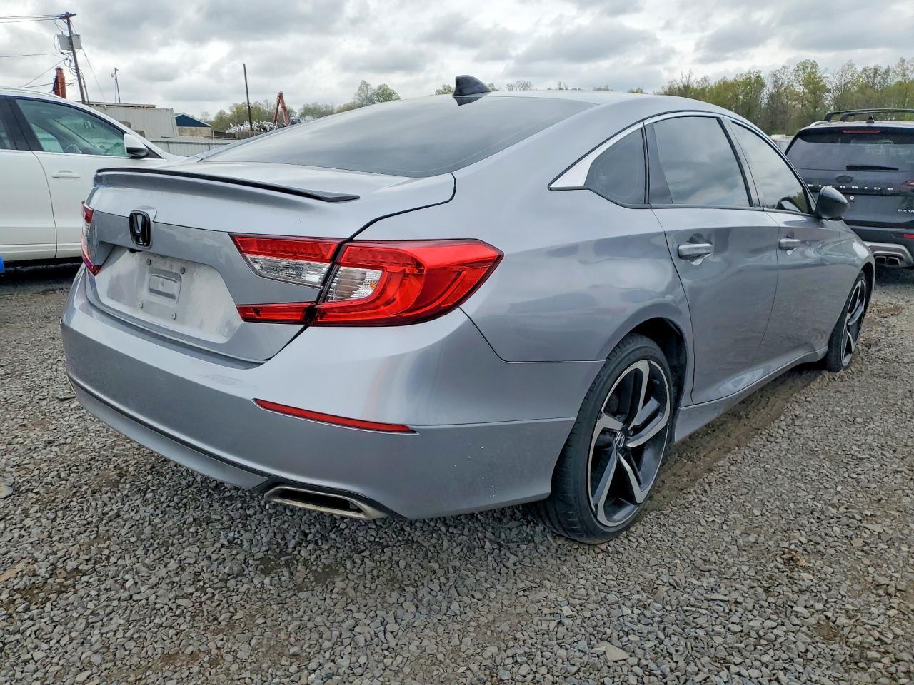 2021 Honda Accord Sport - Фото 3