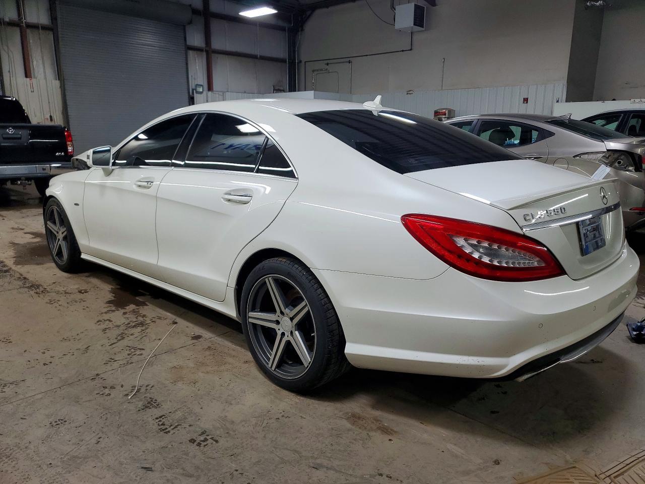 2012 Mercedes-Benz Cls 550 4Matic - Image 2