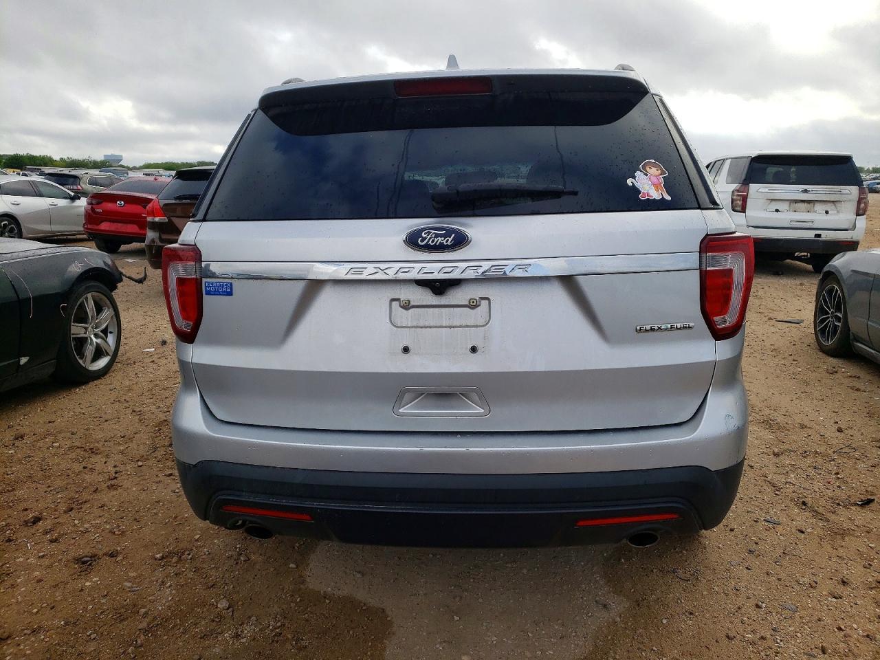 2016 Ford Explorer - Image 6